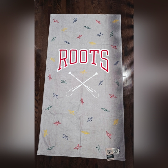 Roots Other - ROOTS OVERSIZED BEACH TOWEL 100% Lightweight Cotton 64"×34"